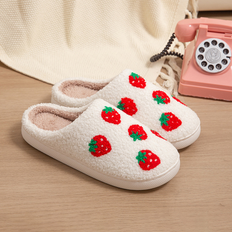 Çilek Kadın Terlikleri Ev Tipi - Winter Clothing Material incelemesi ve fiyatı